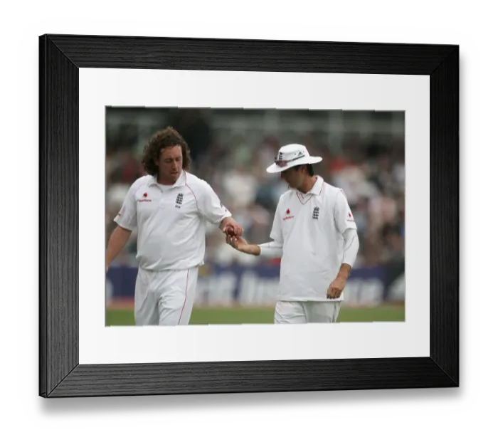 Framed Print : Ryan Sidebottom & Michael Vaughan Framed Print : Ryan Sidebottom & Michael Vaughan