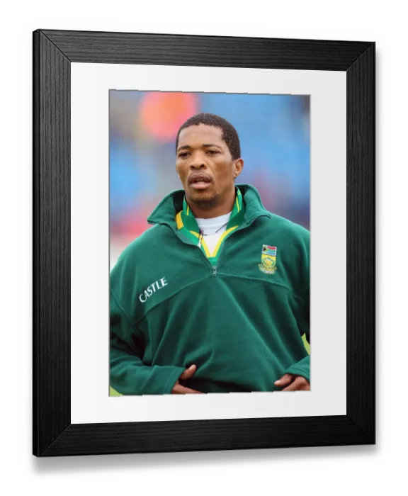 Framed Print : Makhaya Ntini Framed Print : Makhaya Ntini