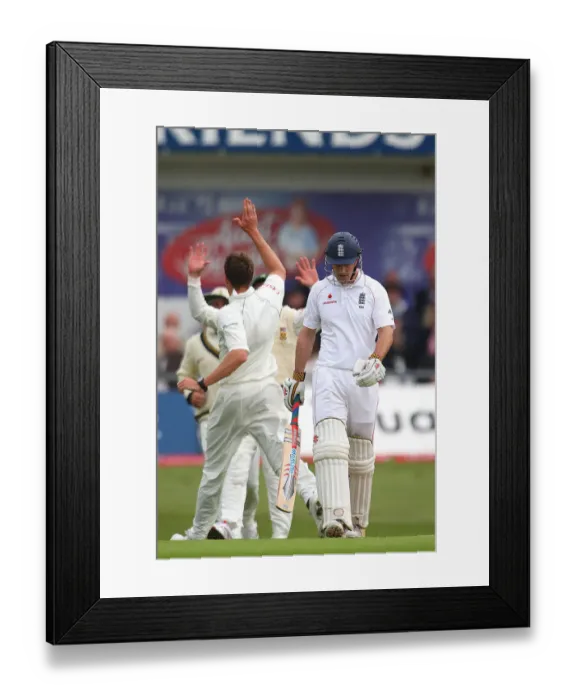 Framed Print : Andrew Strauss Bowled By Morne Morkel