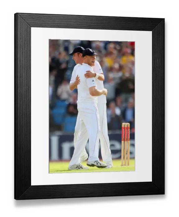 Framed Print : Andrew Flintoff Celebrates Catch From Neil Mckenzie Framed Print : Andrew Flintoff Celebrates Catch From Neil Mckenzie