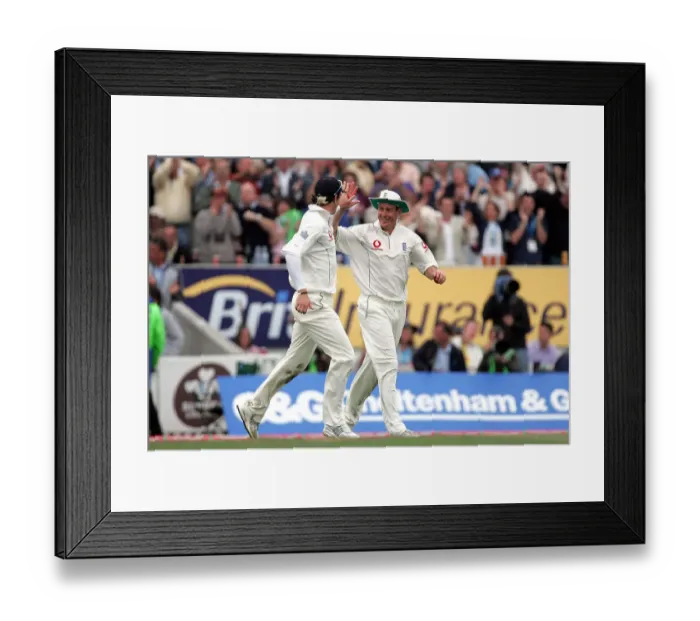 Framed Print : Ashley Giles & Kevin Pietersen