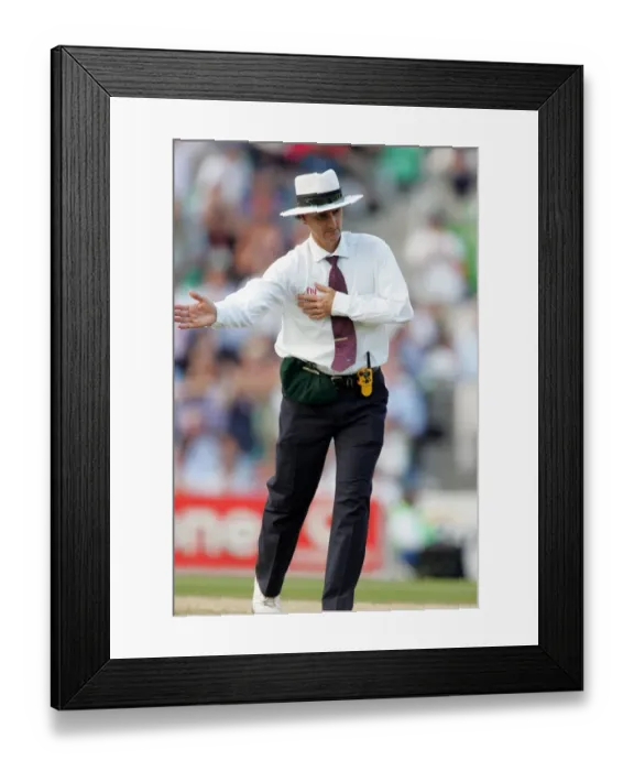 Framed Print : Billy Bowden Framed Print : Billy Bowden