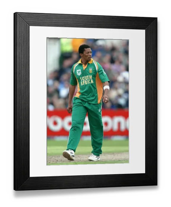 Framed Print : Makhaya Ntini