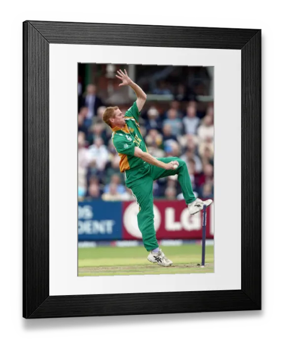 Framed Print : Shaun Pollock