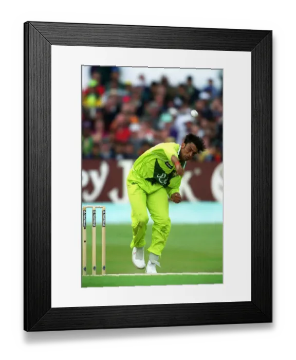 Framed Print : Shoaib Akhtar Framed Print : Shoaib Akhtar