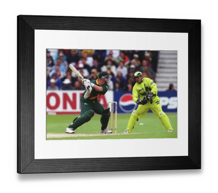 Framed Print : Lance Klusener & Moin Khan