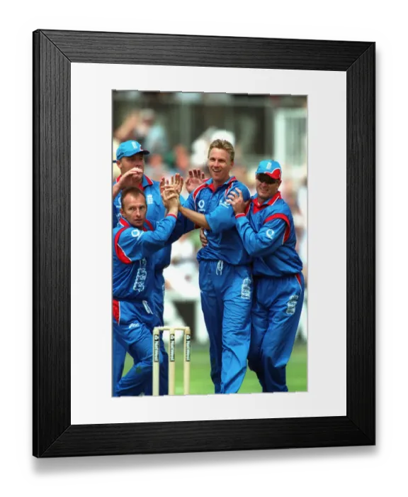Framed Print : Mullally Celebrates Wicket Framed Print : Mullally Celebrates Wicket