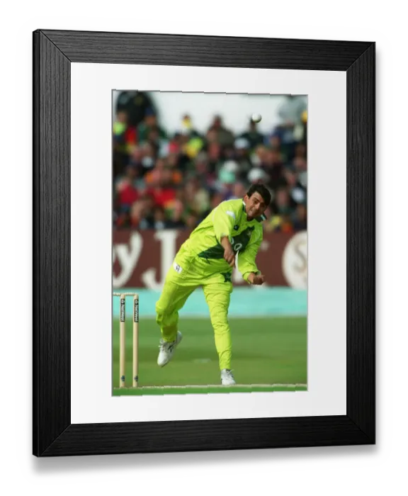 Framed Print : Saqlain Mushtaq Framed Print : Saqlain Mushtaq