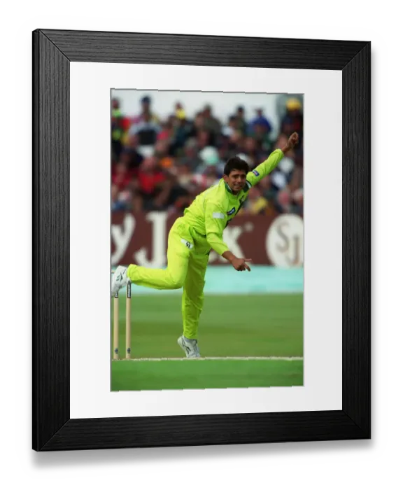 Framed Print : Saqlain Mushtaq