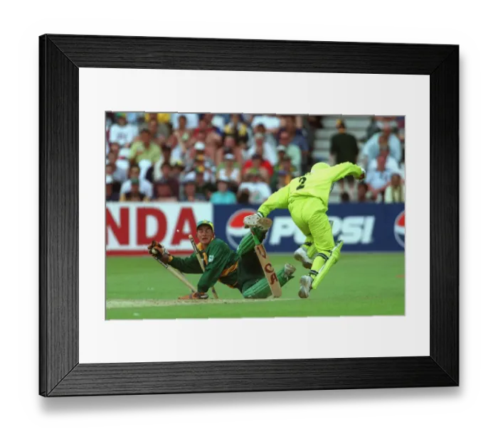 Framed Print : Mark Boucher & Moin Khan Framed Print : Mark Boucher & Moin Khan