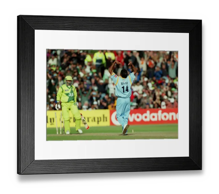 Framed Print : Javagal Srinath Celebrates Framed Print : Javagal Srinath Celebrates