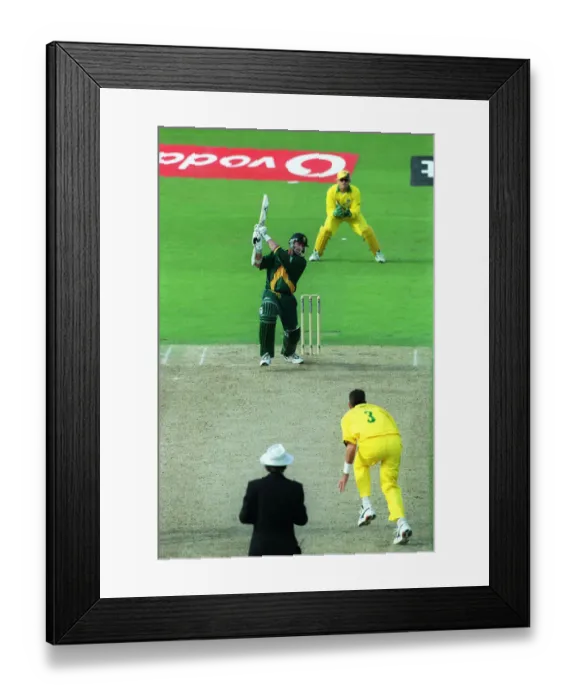 Framed Print : Klusener Hits Fleming For 4