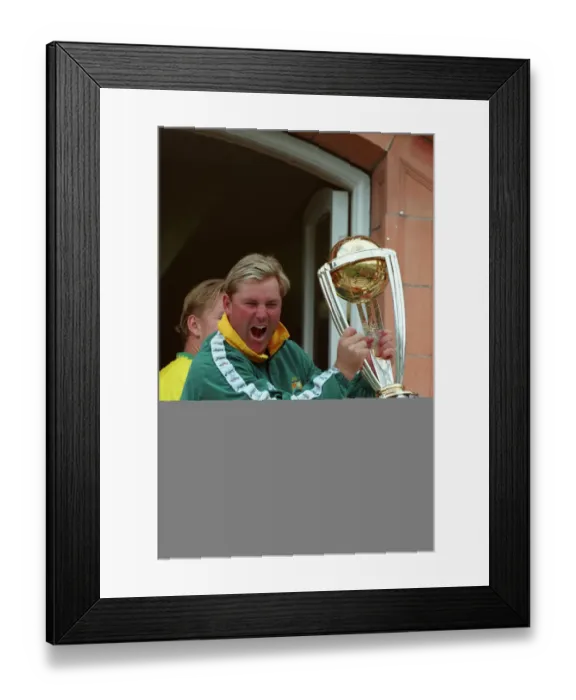 Framed Print : Shane Warne With The World Cup Framed Print : Shane Warne With The World Cup