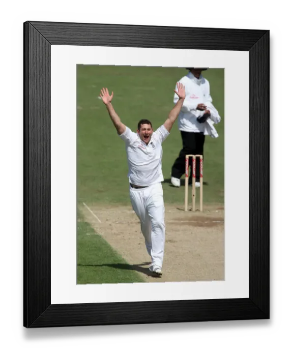 Framed Print : Tim Bresnan Framed Print : Tim Bresnan