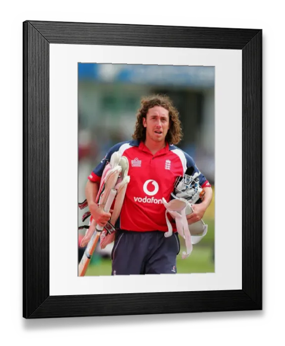 Framed Print : Ryan Sidebottom Framed Print : Ryan Sidebottom