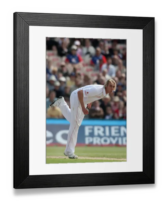 Framed Print : Stuart Broad Framed Print : Stuart Broad