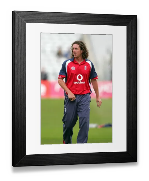 Framed Print : Ryan Sidebottom Framed Print : Ryan Sidebottom
