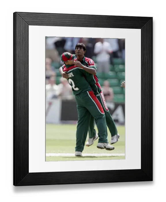 Framed Print : Nazmul Hossain & Mortaza Framed Print : Nazmul Hossain & Mortaza