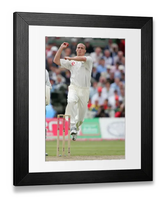 Framed Print : Simon Jones Framed Print : Simon Jones