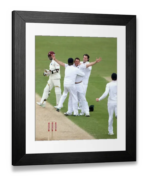 Framed Print : Tim Bresnan Takes Chanderpaul Wicket To Win The 2nd Test Framed Print : Tim Bresnan Takes Chanderpaul Wicket To Win The 2nd Test