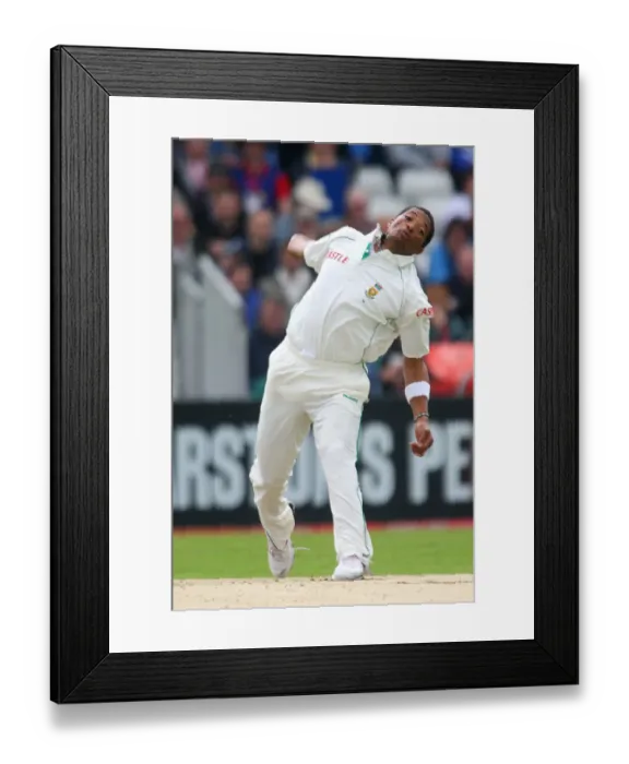 Framed Print : Makhaya Ntini Framed Print : Makhaya Ntini
