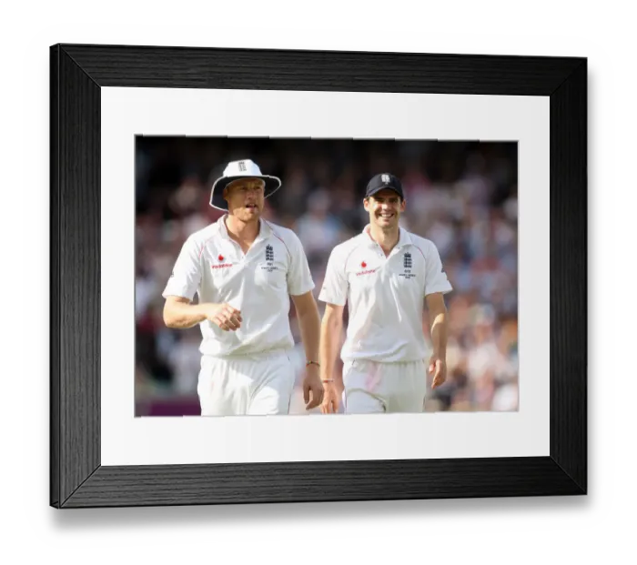 Framed Print : Andrew Flintoff & James Anderson Framed Print : Andrew Flintoff & James Anderson