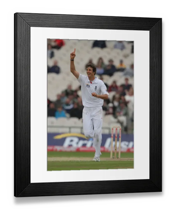 Framed Print : Steven Finn Celebrates His Fourth Wicket Framed Print : Steven Finn Celebrates His Fourth Wicket