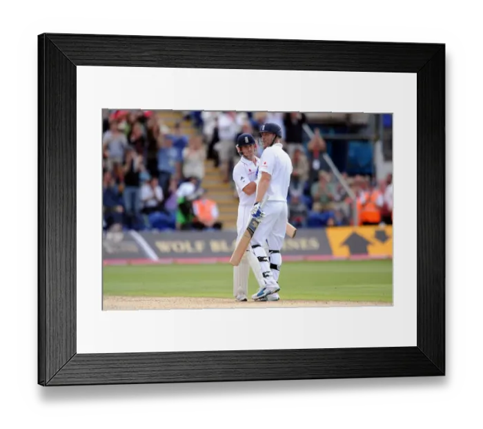 Framed Print : Matt Prior & Andrew Flintoff Framed Print : Matt Prior & Andrew Flintoff