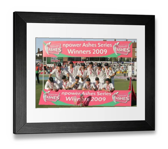 Framed Print : England Celebrate Winning The Ashes Framed Print : England Celebrate Winning The Ashes