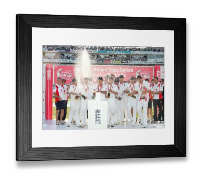 Framed Print : Andrew Strauss & England Framed Print : Andrew Strauss & England