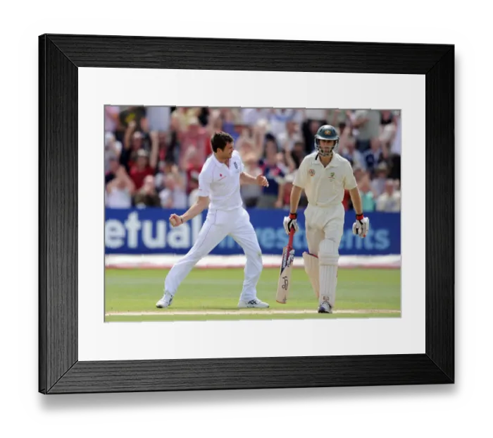 Framed Print : James Anderson & Simon Katich Framed Print : James Anderson & Simon Katich