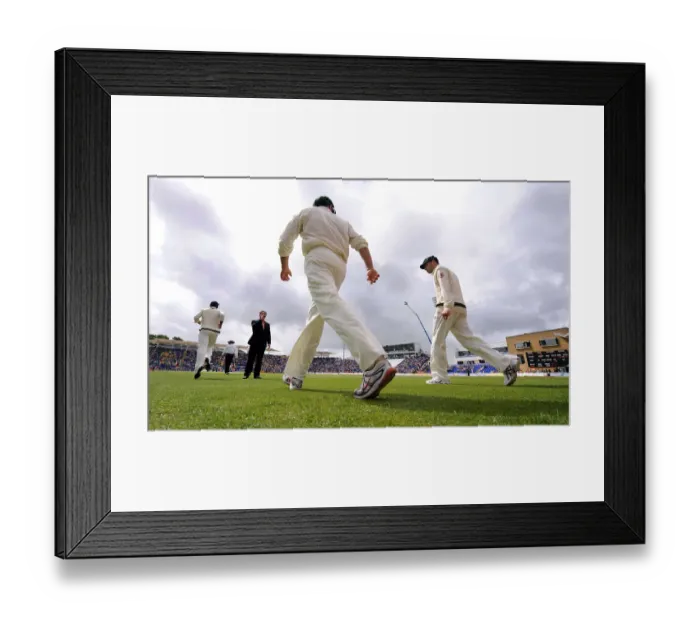 Framed Print : Ricky Ponting & Australia Team Take The Field On The Fin