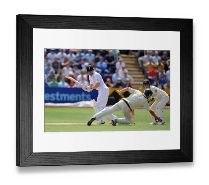 Framed Print : Paul Collingwood, Simon Katich and Brad Haddin Framed Print : Paul Collingwood, Simon Katich and Brad Haddin