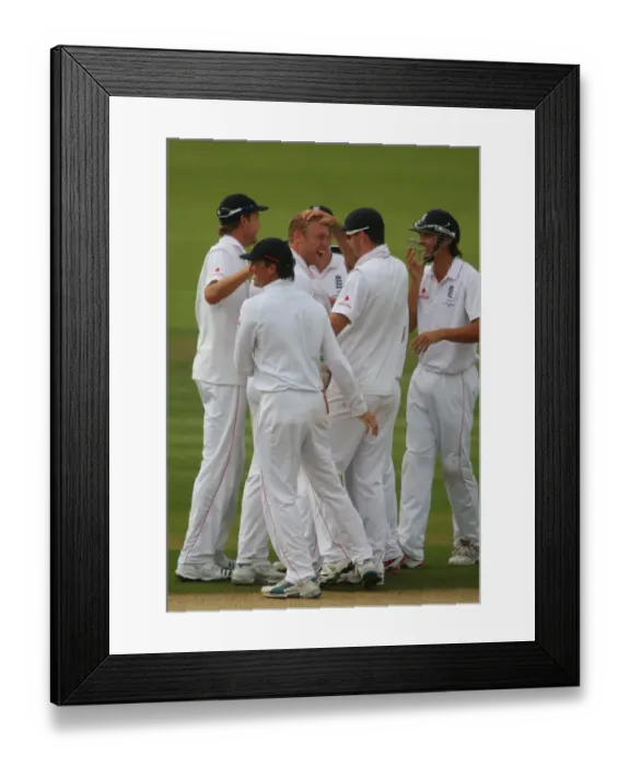 Framed Print : Andrew Flintoff Celebrates