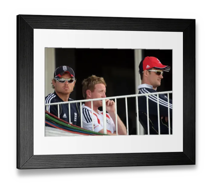 Framed Print : Andrew Strauss, Paul Collingwood & Ian Bell Andrew Strau Framed Print : Andrew Strauss, Paul Collingwood & Ian Bell Andrew Strau