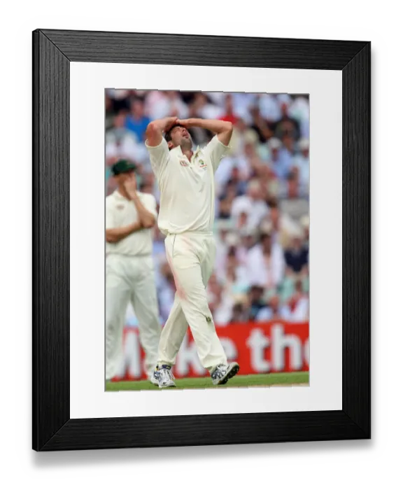 Framed Print : A Frustrated Ben Hilfenhaus Framed Print : A Frustrated Ben Hilfenhaus