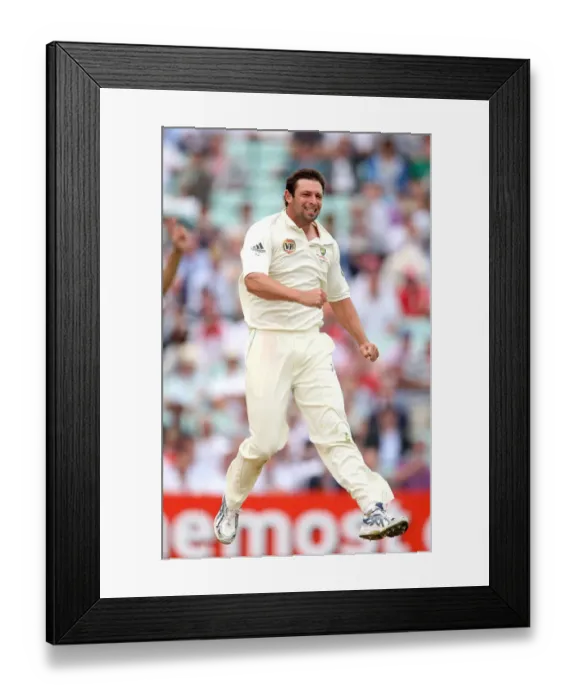 Framed Print : Ben Hilfenhaus Takes Strauss Wicket