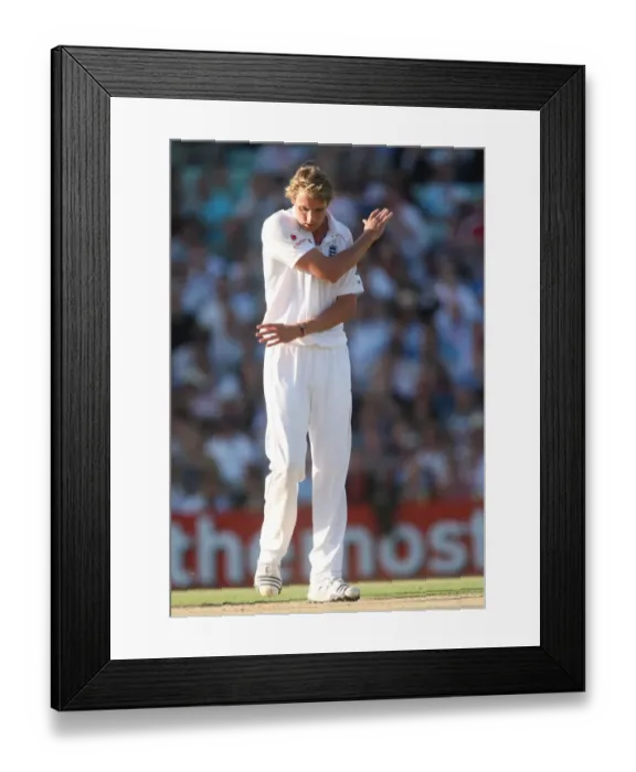 Framed Print : Stuart Broad Gets A Little Frustrated