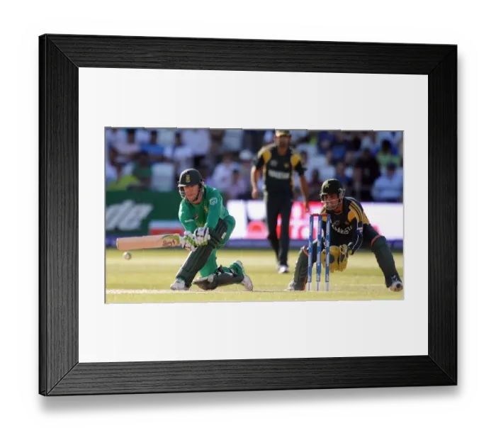 Framed Print : Ab De Villiers & Kamran Akmal