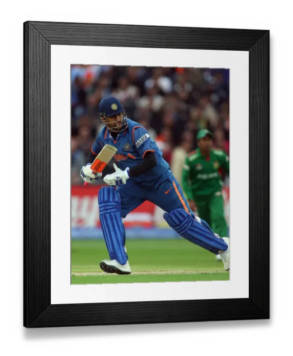 Framed Print : Mahendra Singh Dhoni Framed Print : Mahendra Singh Dhoni