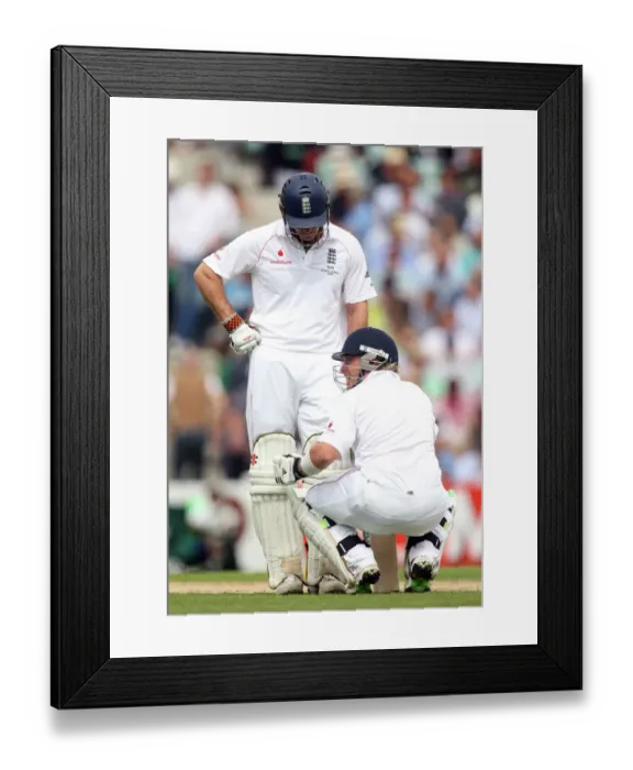 Framed Print : Andrew Strauss & Ian Bell Framed Print : Andrew Strauss & Ian Bell