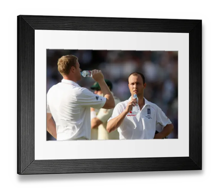 Framed Print : Jonathan Trott & Andrew Flintoff Framed Print : Jonathan Trott & Andrew Flintoff