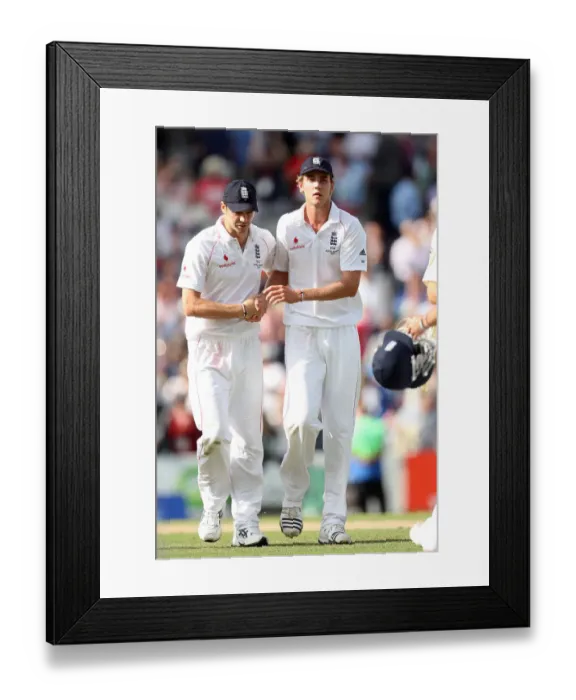 Framed Print : Stuart Broad & James Anderson Framed Print : Stuart Broad & James Anderson
