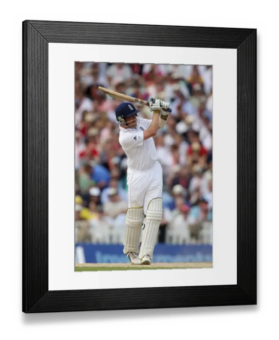 Framed Print : Graeme Swann Framed Print : Graeme Swann