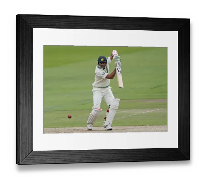 Framed Print : Shoaib Malik