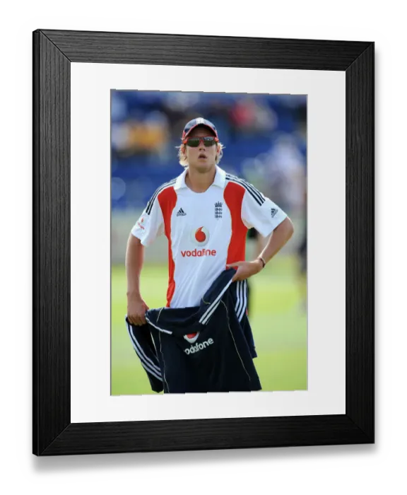 Framed Print : Stuart Broad Framed Print : Stuart Broad