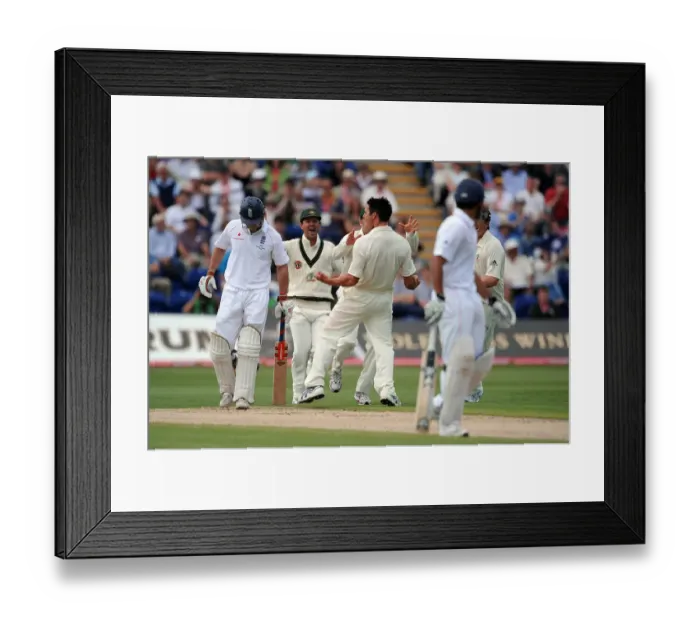 Framed Print : Andrew Strauss, Ricky Ponting & Mitchell Johnson Andrew Framed Print : Andrew Strauss, Ricky Ponting & Mitchell Johnson Andrew