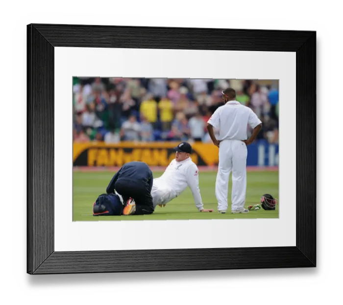 Framed Print : Andrew Flintoff With Painfull Foot Problem Framed Print : Andrew Flintoff With Painfull Foot Problem