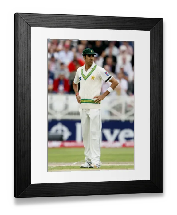 Framed Print : Umar Gul Pakistan England V Pakistan 1st Npower Test Trent Bridge Framed Print : Umar Gul Pakistan England V Pakistan 1st Npower Test Trent Bridge