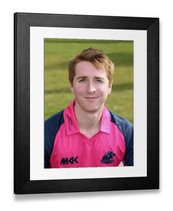 Framed Print : Tom Smith Middlesex CCC Middlesex County Cricket Club Squad Photo London Framed Print : Tom Smith Middlesex CCC Middlesex County Cricket Club Squad Photo London